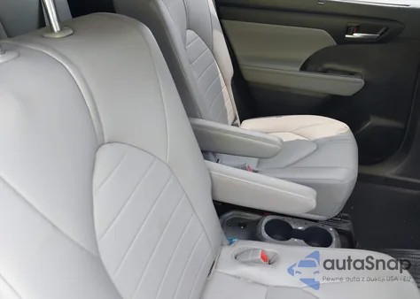 2021 Toyota Highlander Xle из США, поврежденный, VIN 5TDGZRBH0MS119455